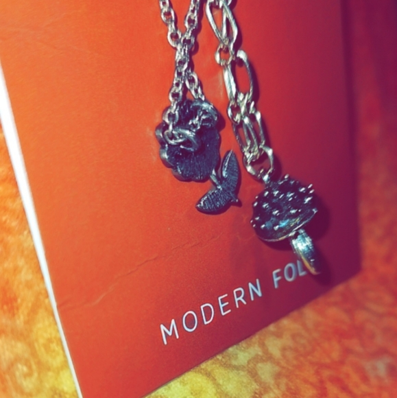 Two necklaces - Picture 3 of 5